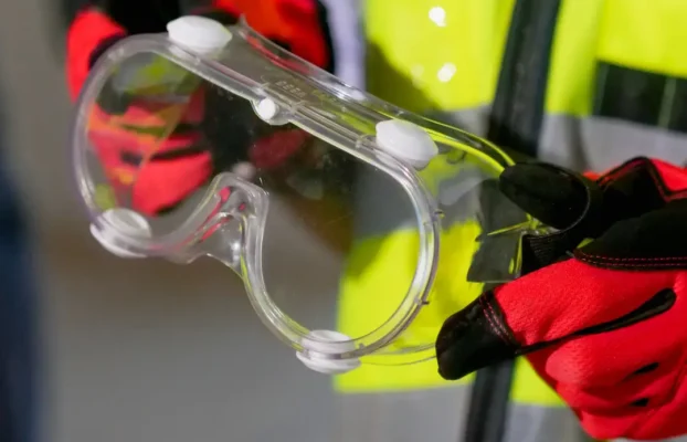 Protect Your Eyes and Reduce Risks with Safety Glasses